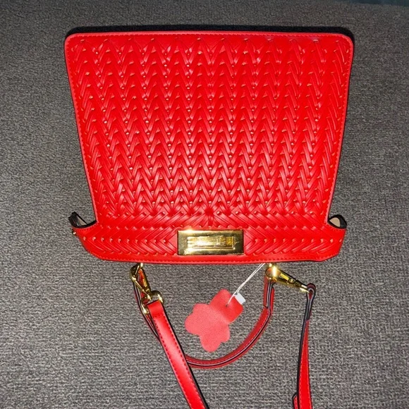 Vibrant Red Designer Stunning Luxe High End Structured Woven Bag (Emily in Paris - Picture 9 of 17